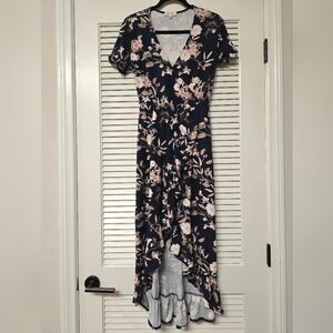 Stella Tweed - Floral Faux-Wrap Short-Sleeve Asymmetrical Maxi Dress